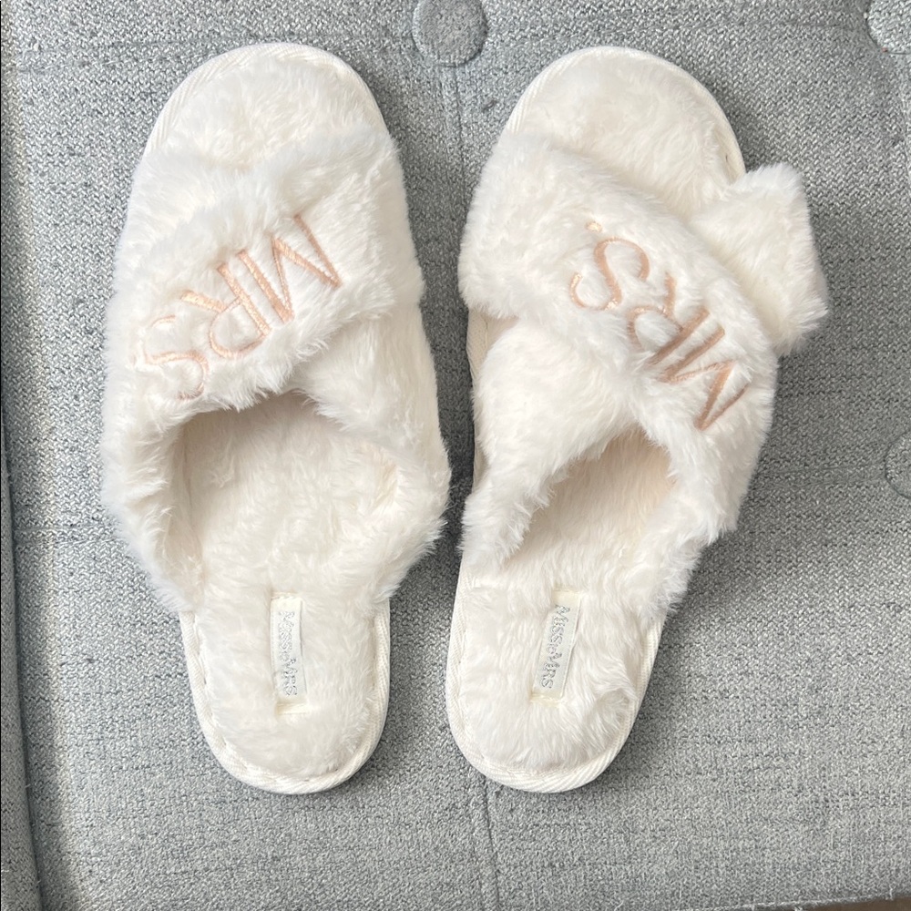Women's Mrs. Bride Newlywed White Fuzzy Slippers